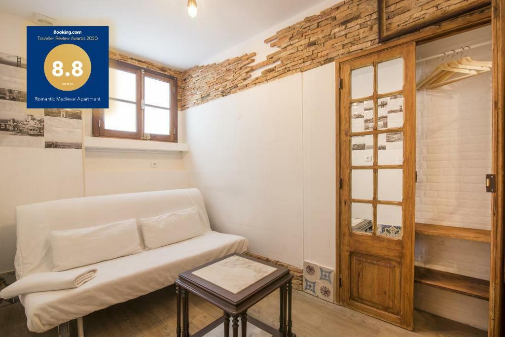 Romantic Medieval Apartment リスボン エクステリア 写真