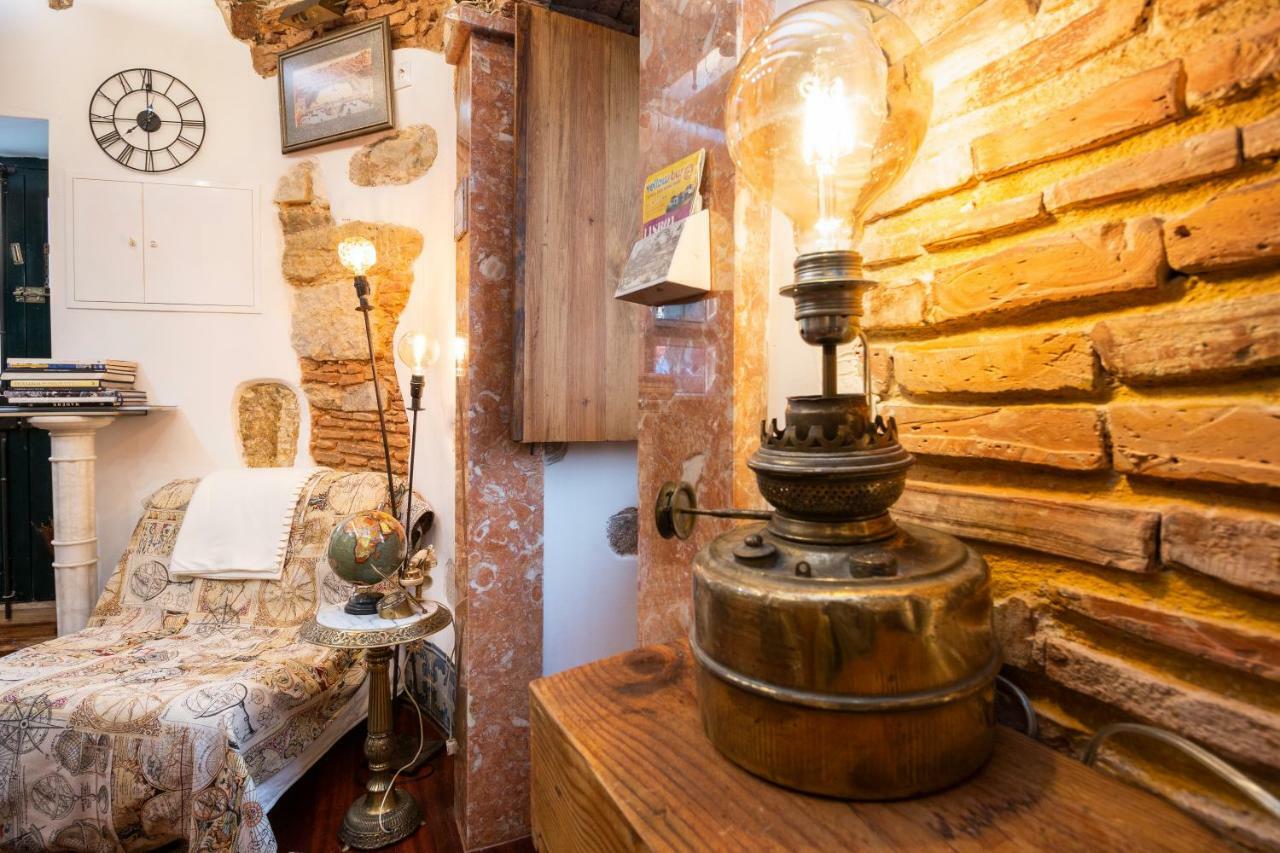 Romantic Medieval Apartment リスボン エクステリア 写真