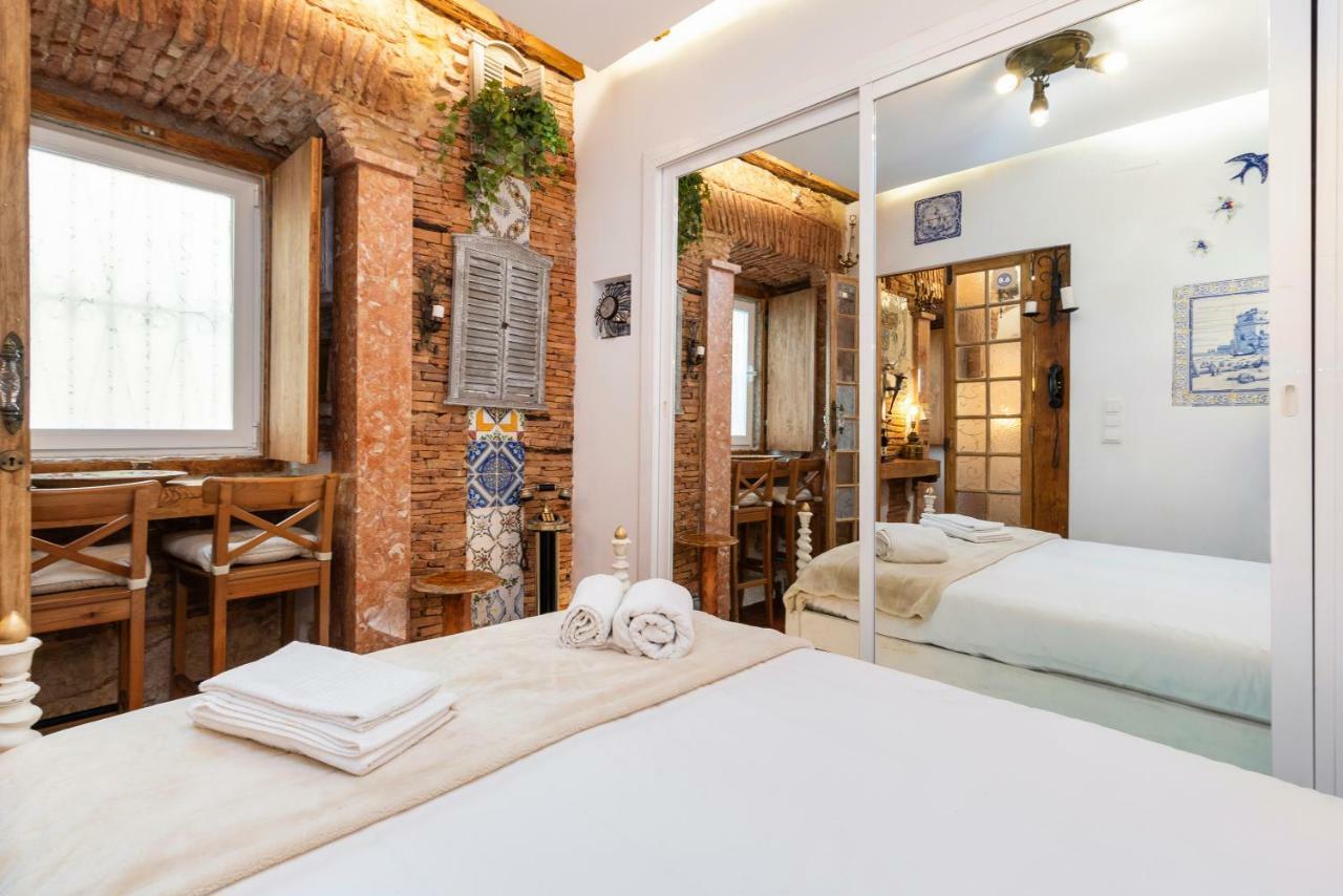 Romantic Medieval Apartment リスボン エクステリア 写真
